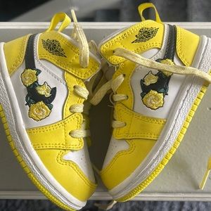 Air Jordan 1’s SIZE 5c